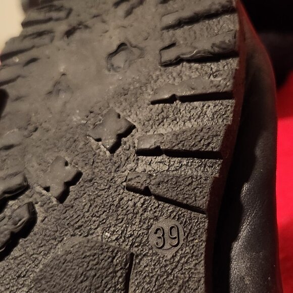 Ladies size 8.5 boot - Picture 8 of 8